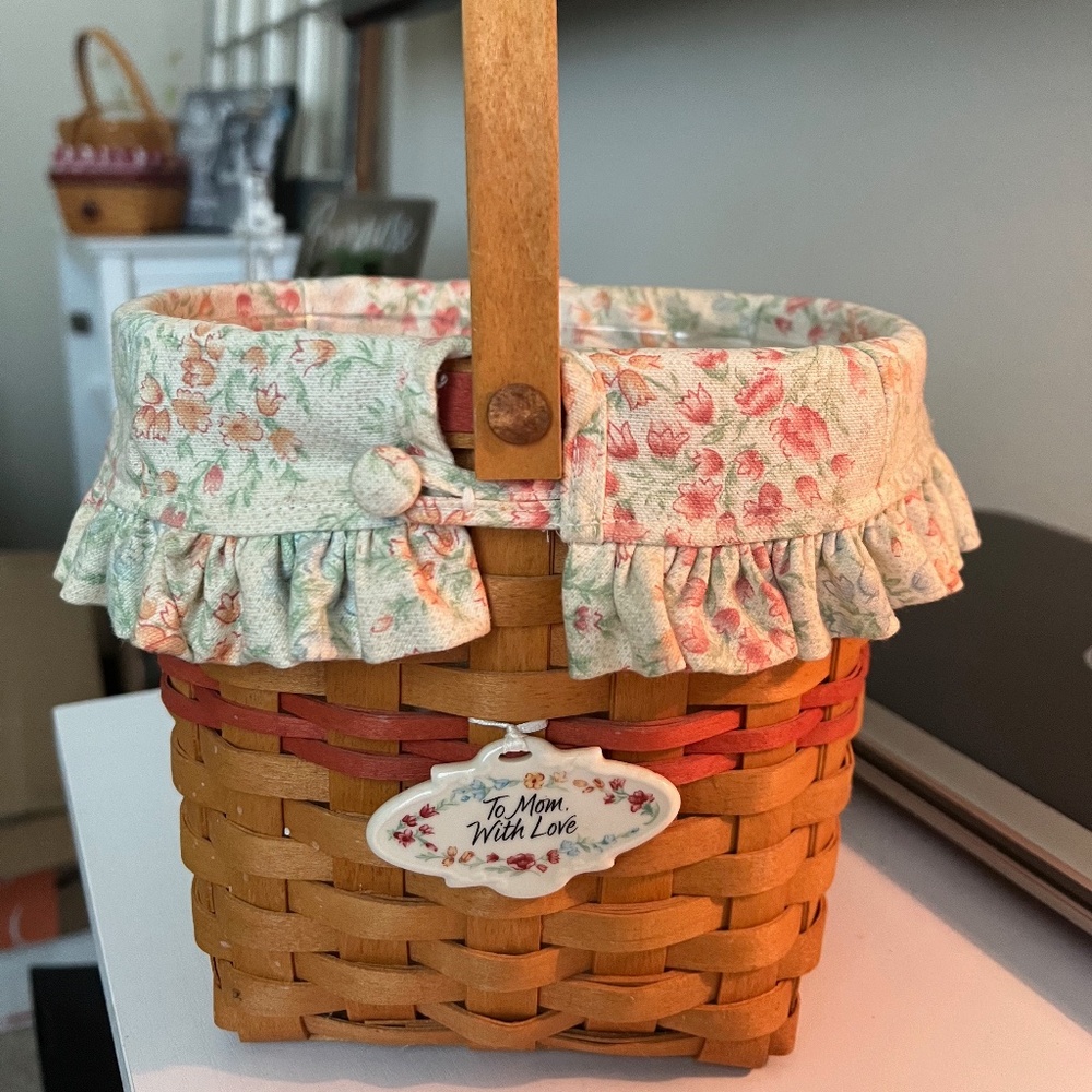 Longaberger Basket 2001 " To Mom With Love" Basket